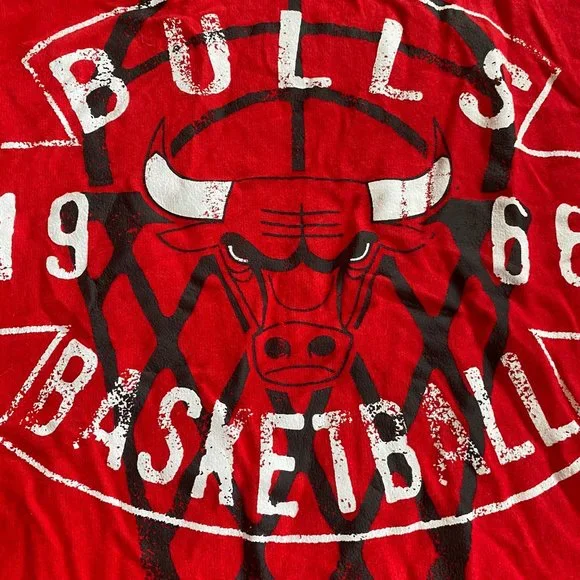 Chicago Bulls NBA Women’s Raglan Pullover Fleece S - Picture 2 of 7